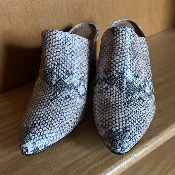 ABLE Rojas mule - Picture 2 of 5